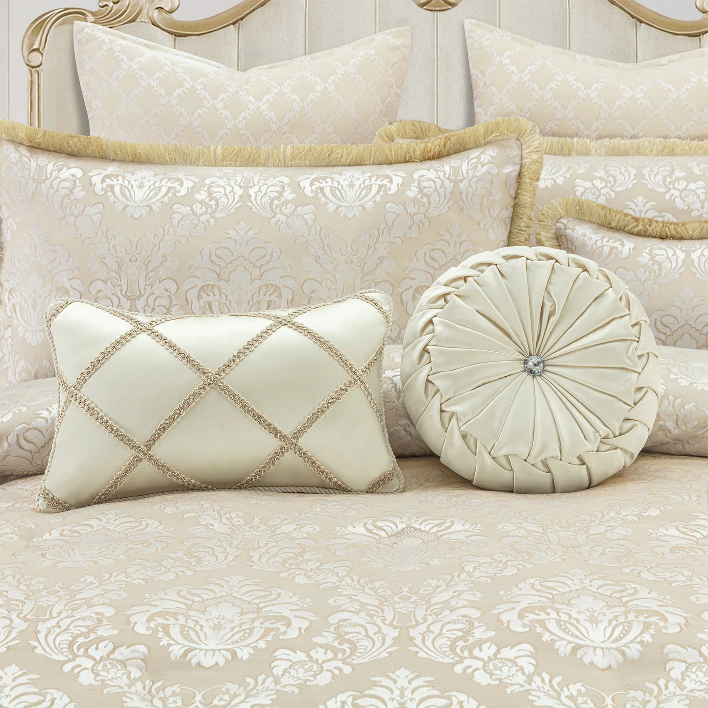 Milano Jacquard Bedding Set