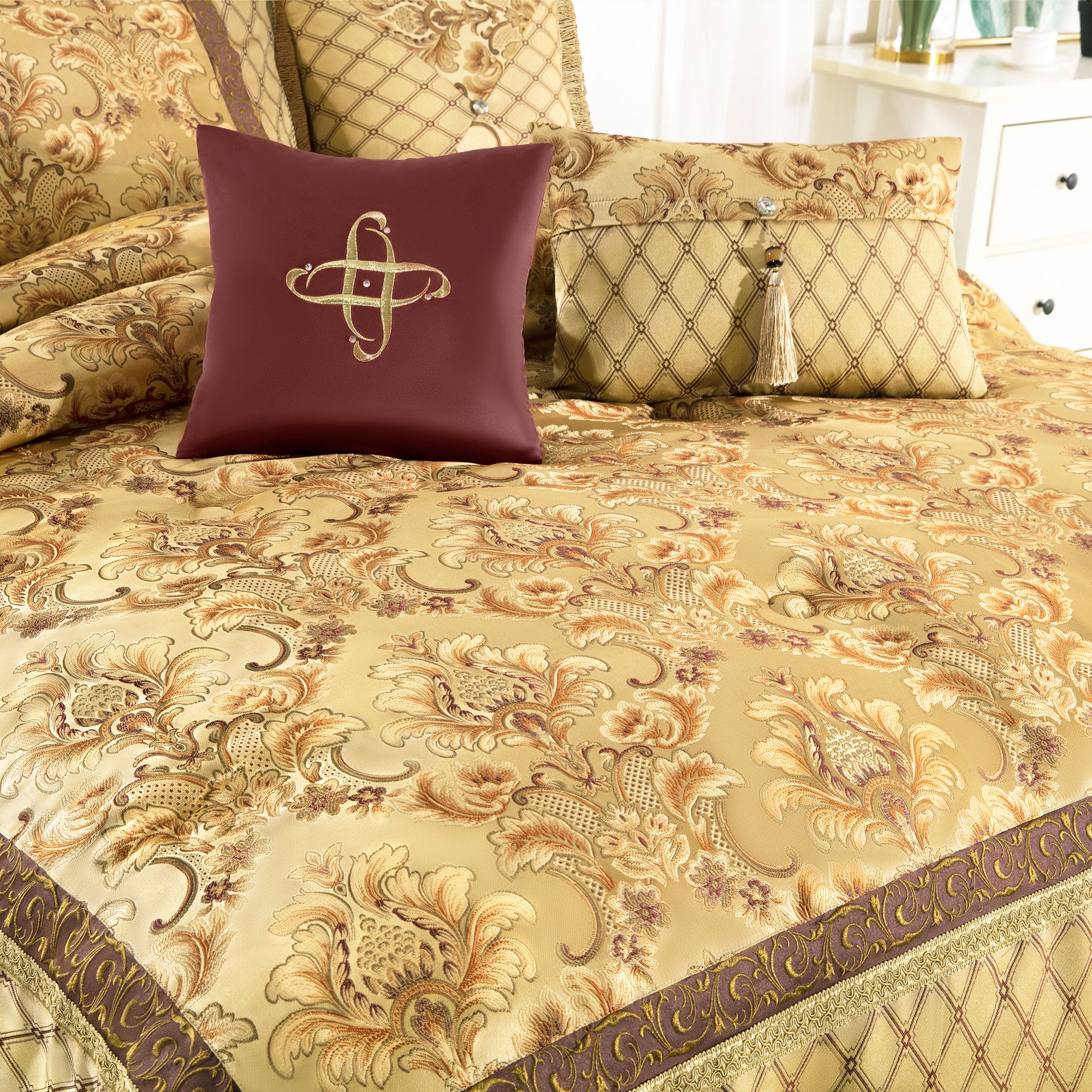 Damask Euro Duvet and Pillow Cover, Jacquard Woven Rosebuds cheapest and Metallic Gold